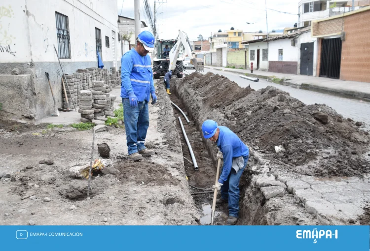 Red de agua potable para mejorar servicio en la calle Hernán González